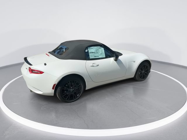 New 2026 MAZDA MX-5 Miata Club w/ Interior Package RWD image 8