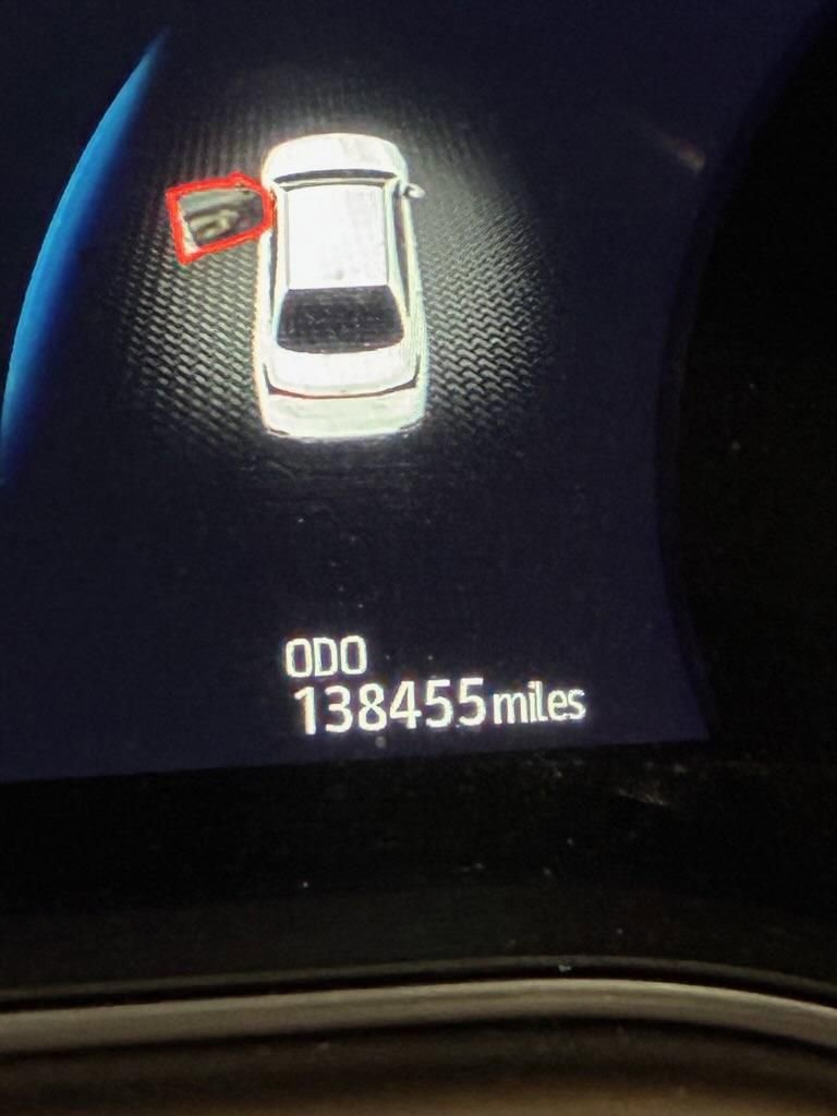 Used 2019 Toyota Avalon XLE w/ Moonroof Package FWD image 12