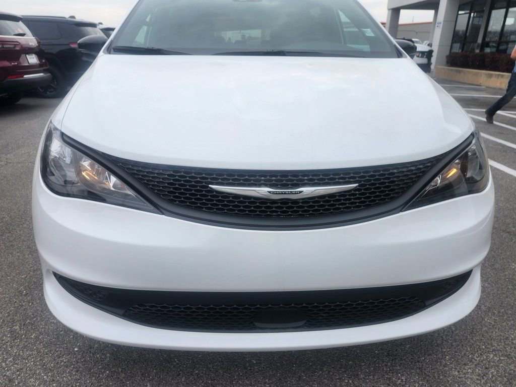 New 2026 Chrysler Voyager LX image 10