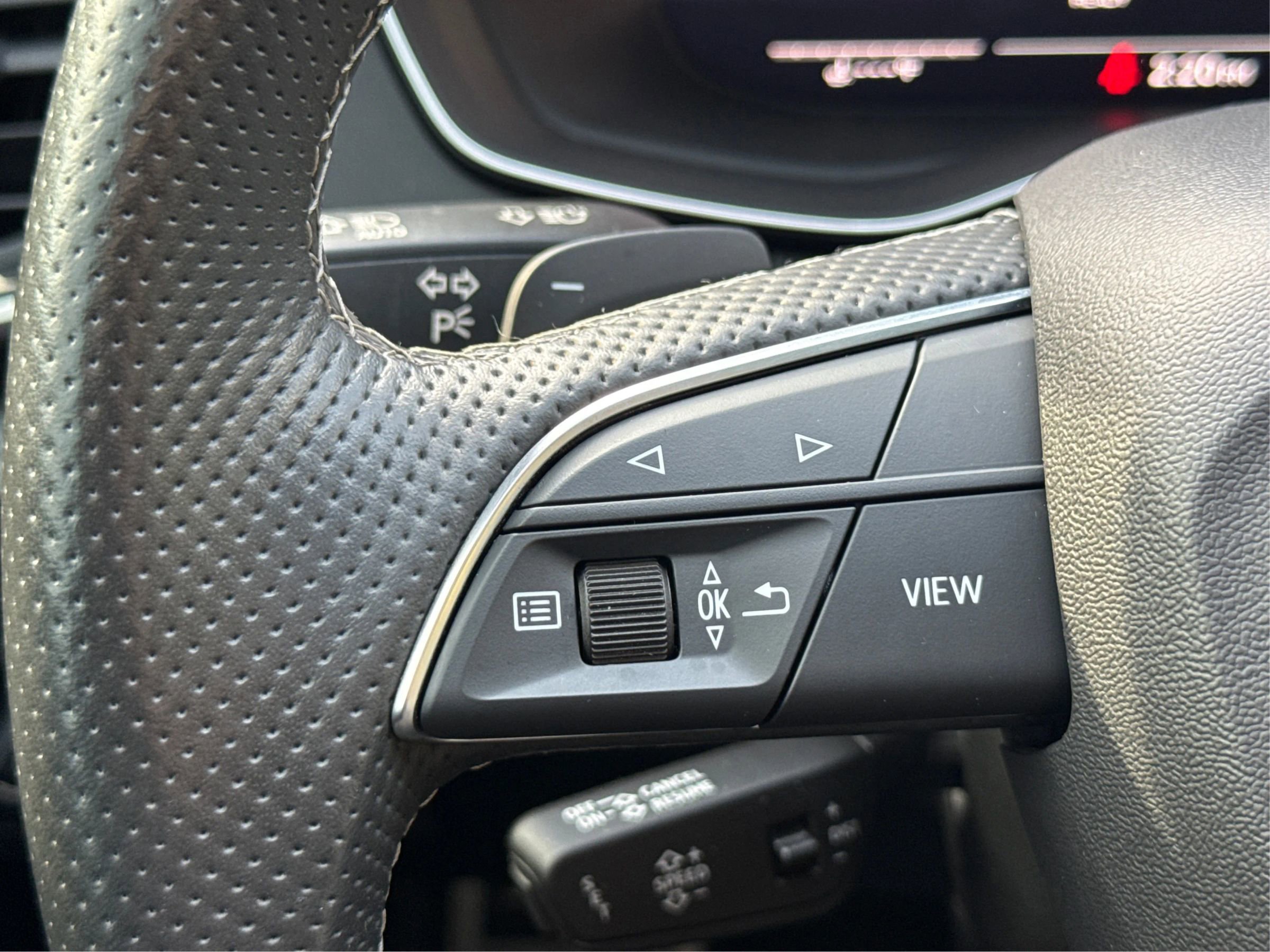 Used 2022 Audi SQ5 Premium Plus w/ Premium Plus Package image 35