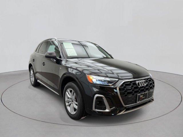 Certified 2023 Audi Q5 2.0T Premium w/ Convenience Package AWD/4WD image 3