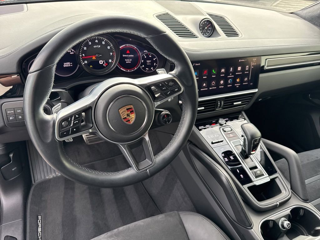 Used 2023 Porsche Cayenne GTS image 23