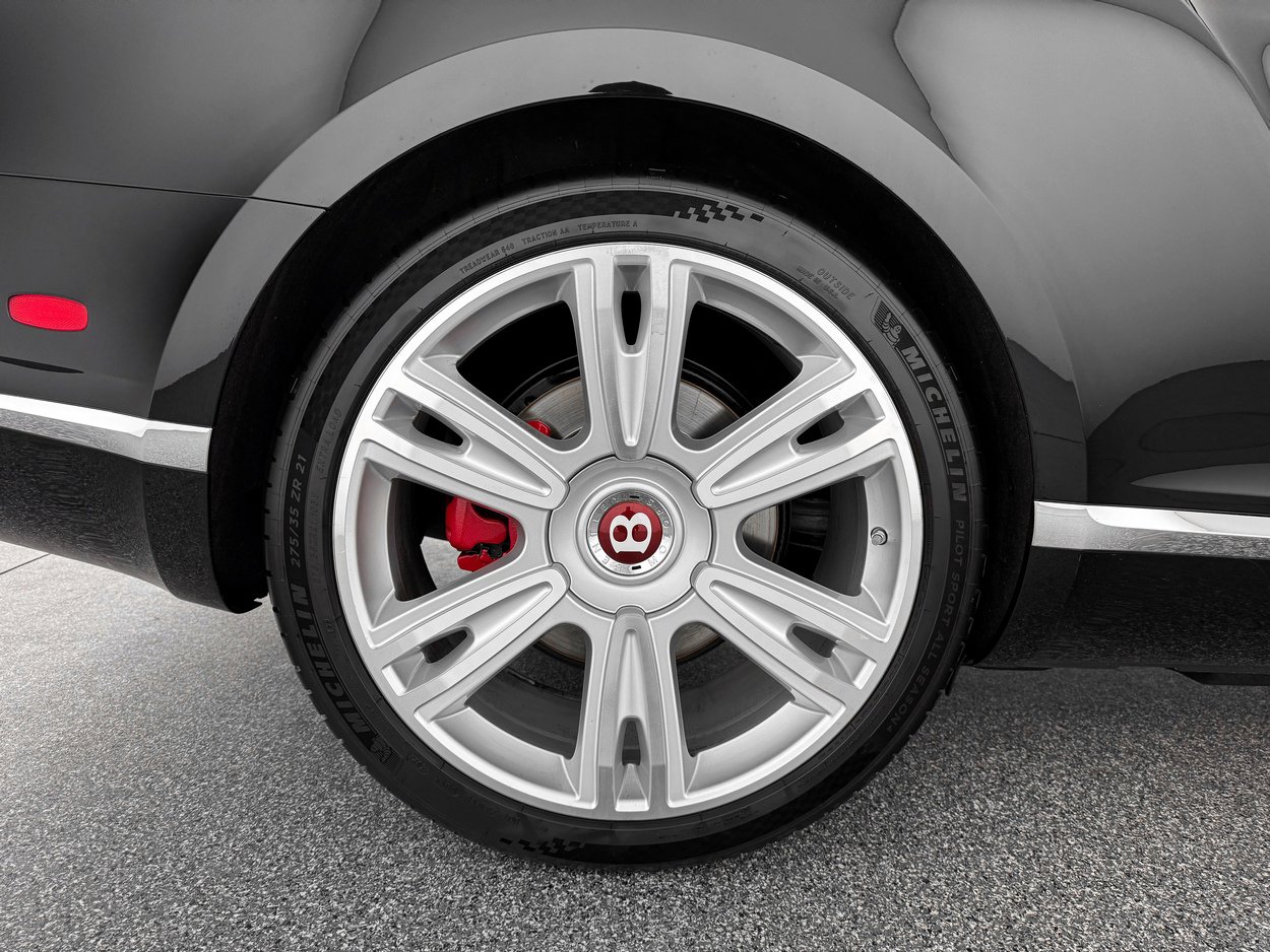 Used 2015 Bentley Continental GT image 32