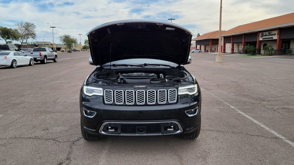 Used 2018 Jeep Grand Cherokee Overland image 40