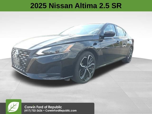Used 2025 Nissan Altima 2.5 SR image 1