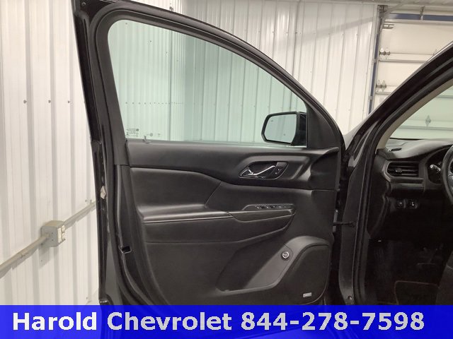 Used 2017 GMC Acadia SLE image 14