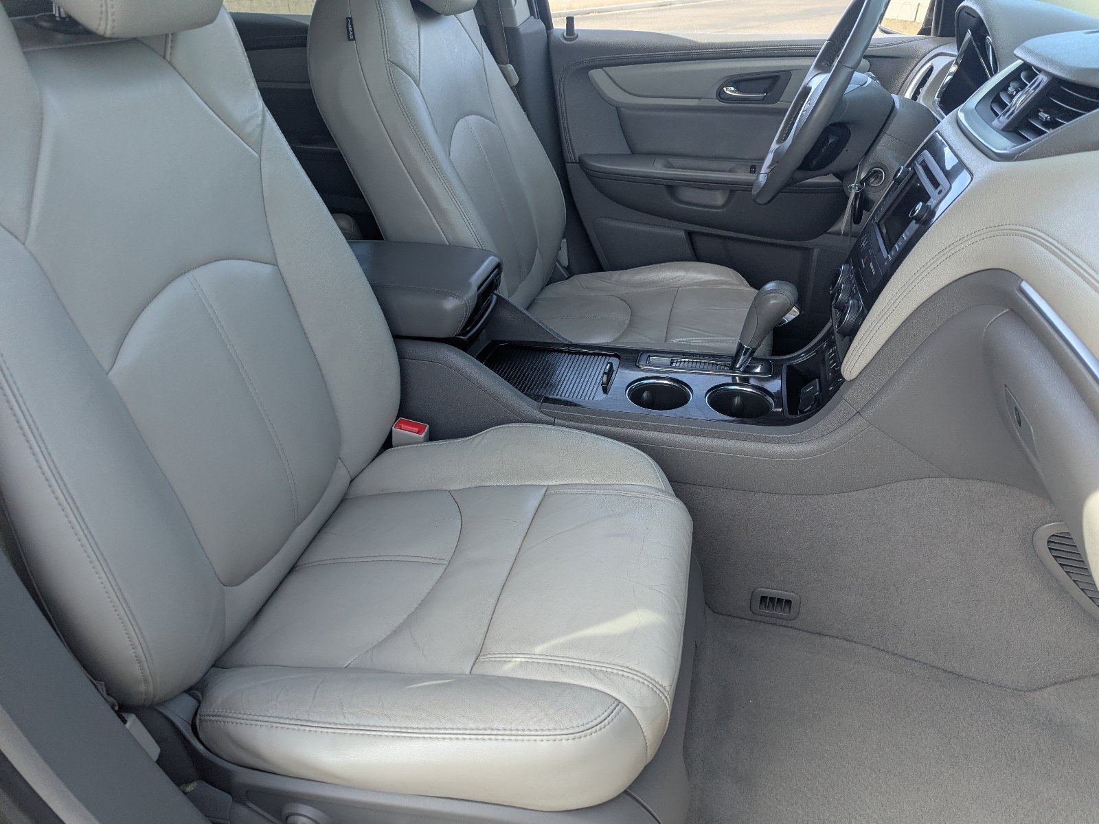 Used 2015 Chevrolet Traverse LT AWD/4WD image 10