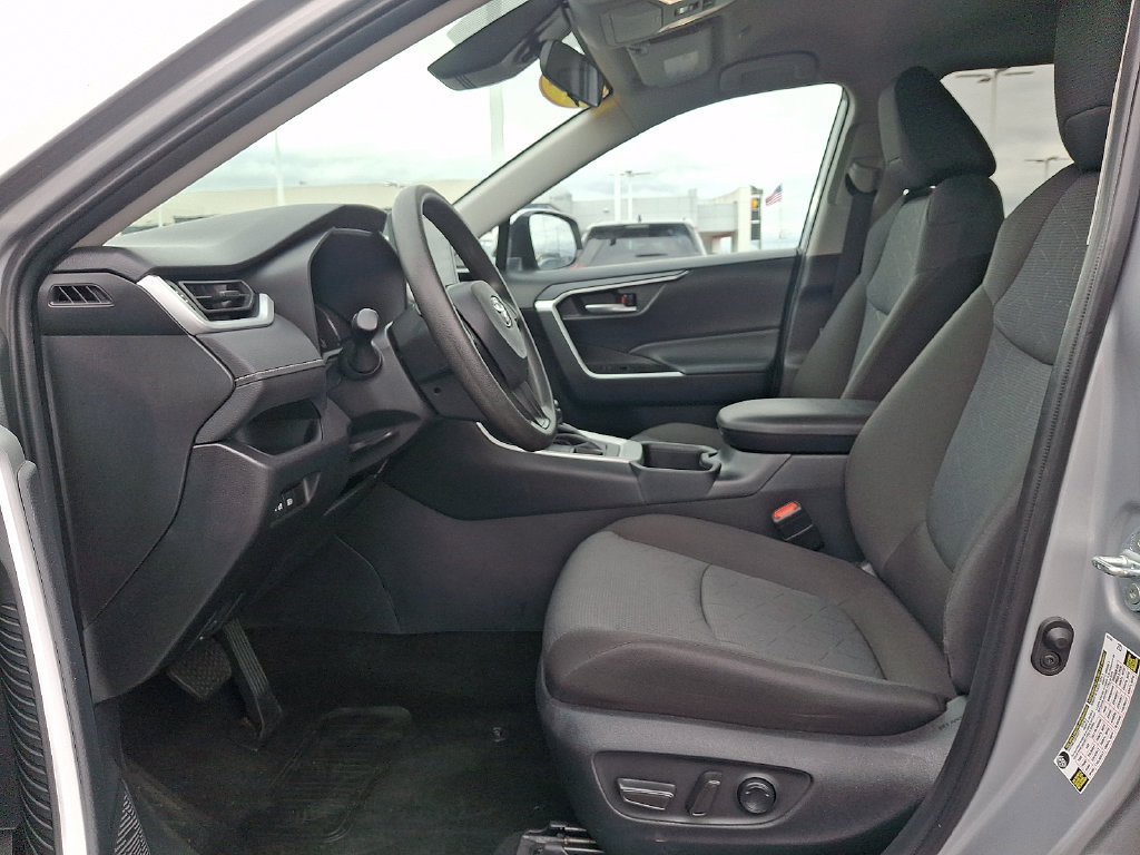Certified 2025 Toyota RAV4 XLE AWD/4WD image 13