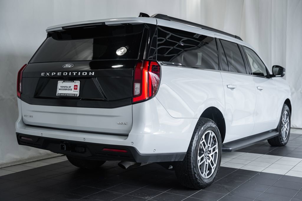 Used 2025 Ford Expedition Max Active image 4