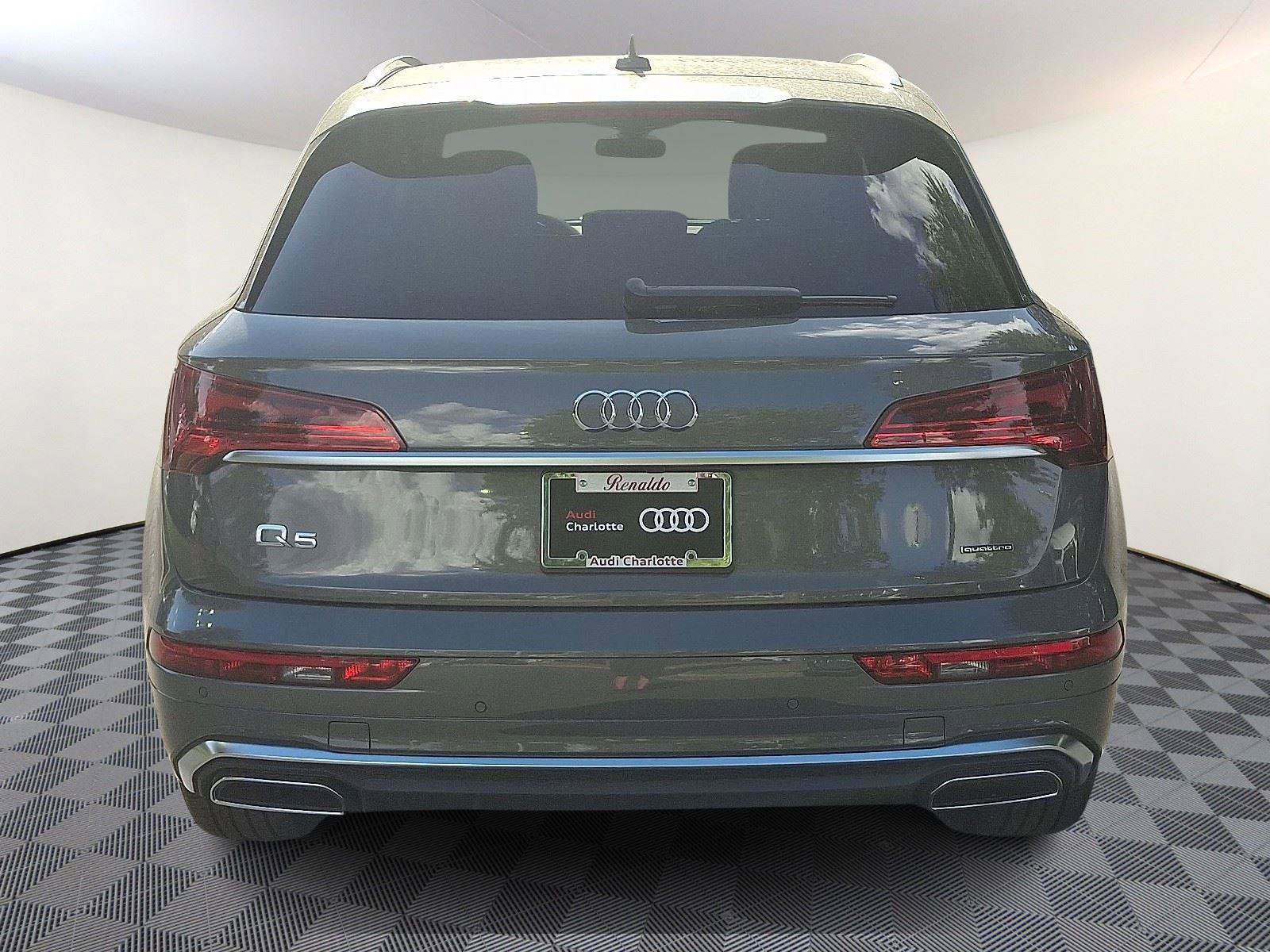 Certified 2025 Audi Q5 2.0T Premium image 5