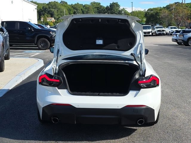 Used 2022 BMW 230i Coupe w/ Convenience Package RWD image 29