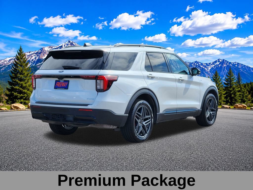 Used 2025 Ford Explorer ST-Line w/ Premium Package AWD/4WD image 5