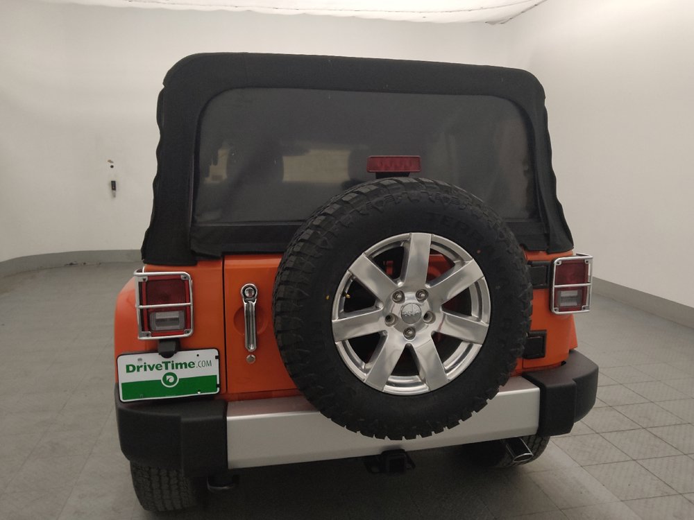 Used 2015 Jeep Wrangler Unlimited Sahara w/ Mopar Chrome Edition Group AWD/4WD image 6