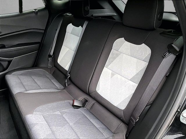 Used 2024 Chevrolet Trax RS FWD image 28