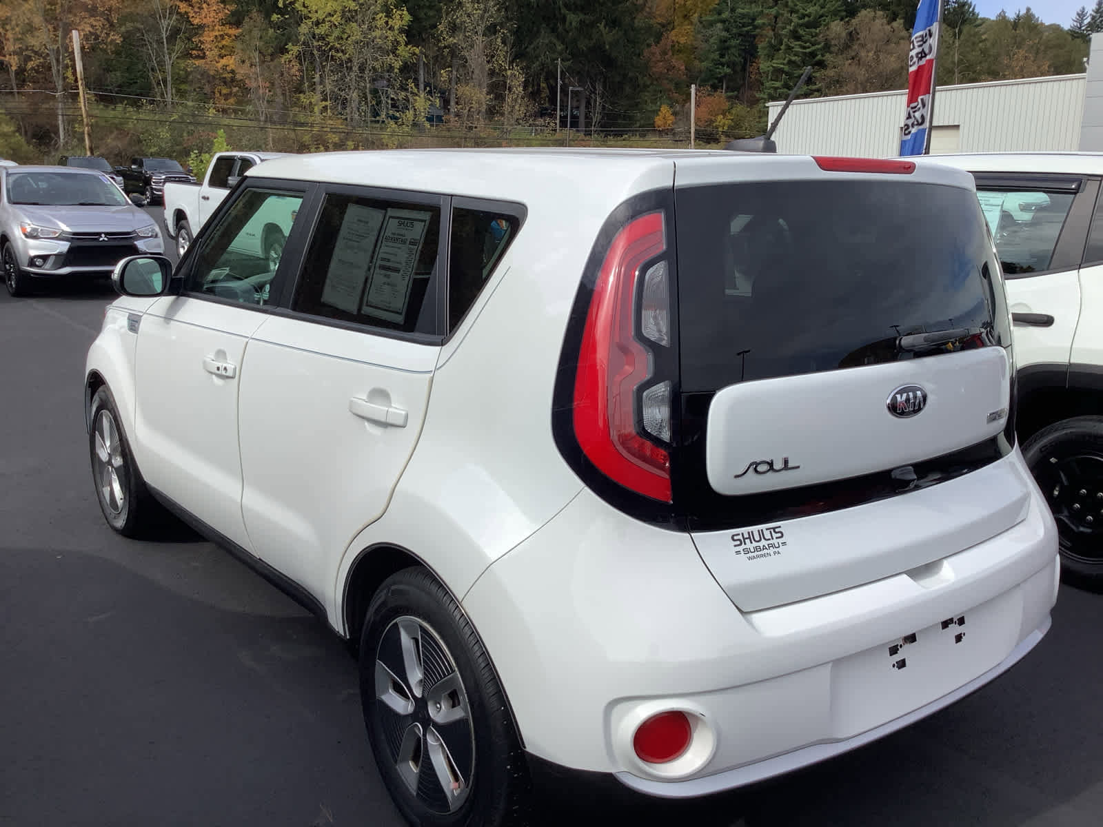 Used 2017 Kia Soul EV image 4