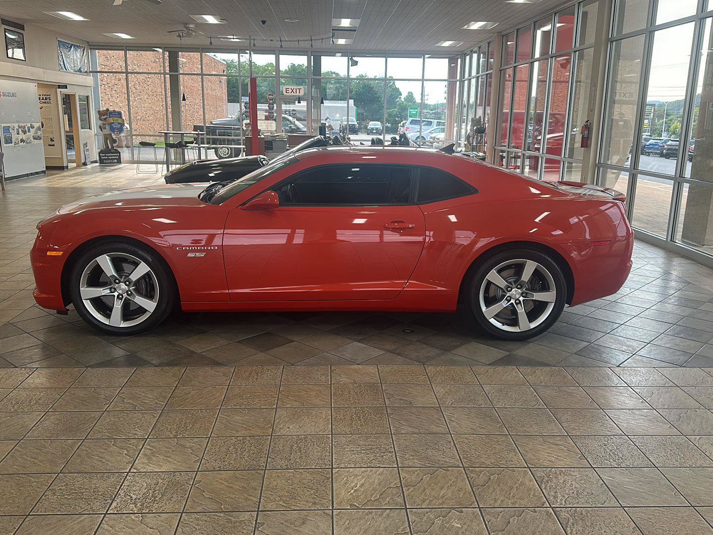 Used 2011 Chevrolet Camaro SS RWD image 4