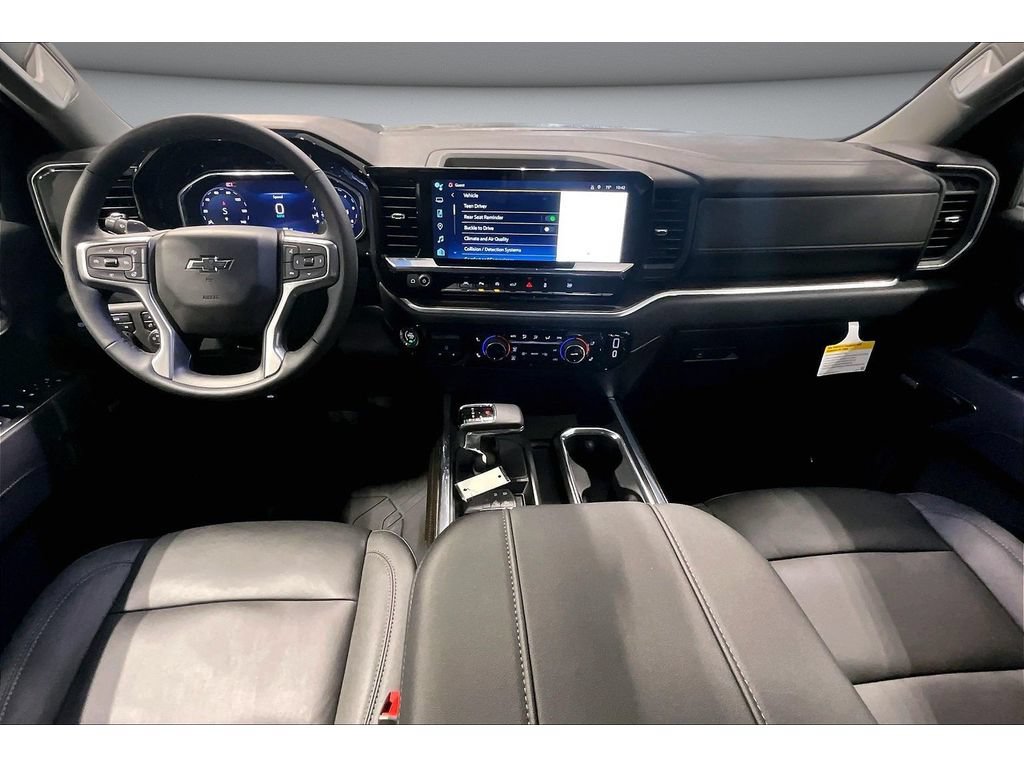 New 2026 Chevrolet Silverado 1500 RST w/ Redline Edition AWD/4WD image 6