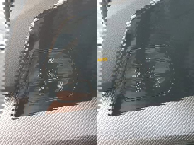 New 2026 Volkswagen GTI SE image 28