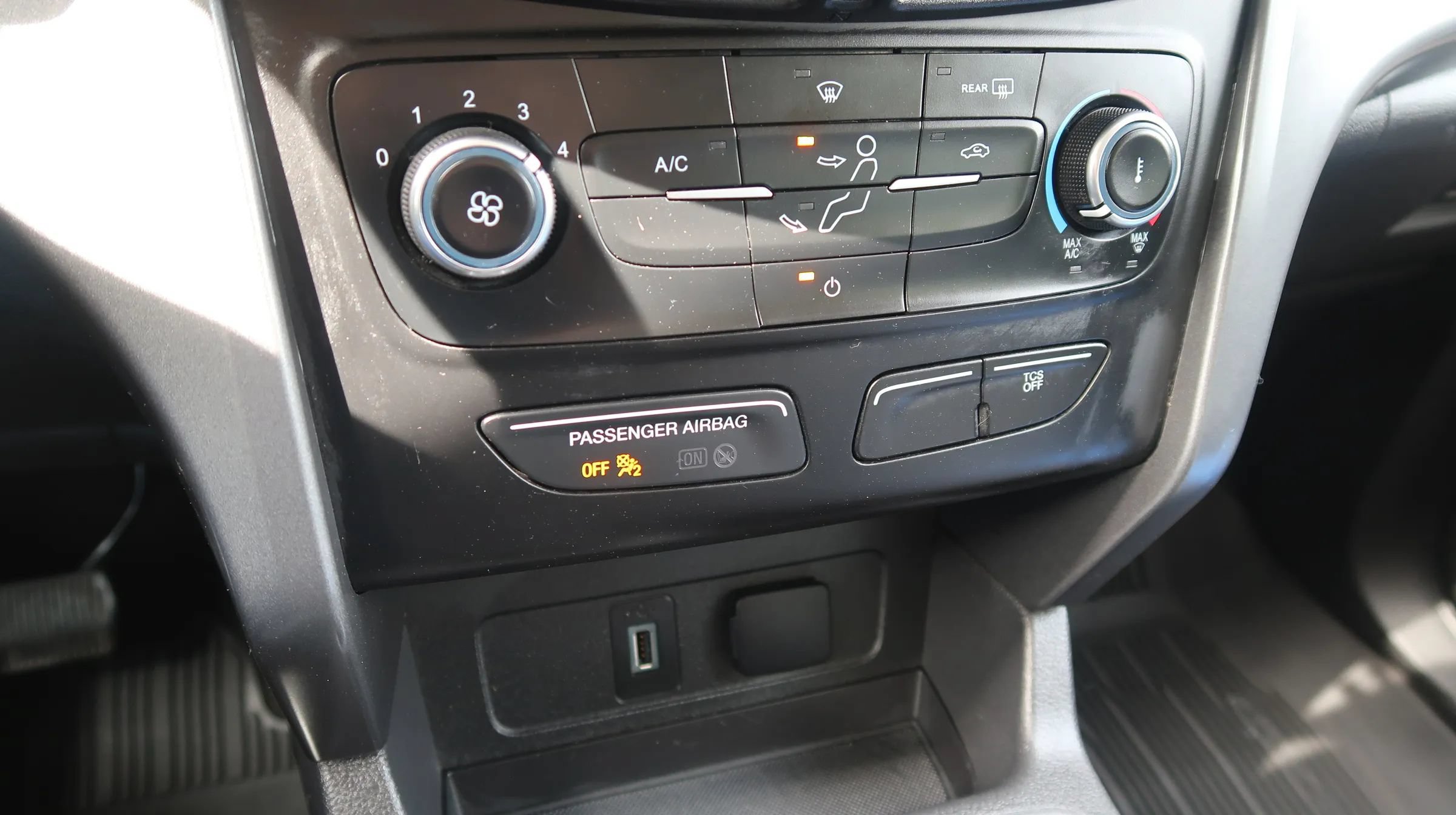Used 2019 Ford Escape S FWD image 30