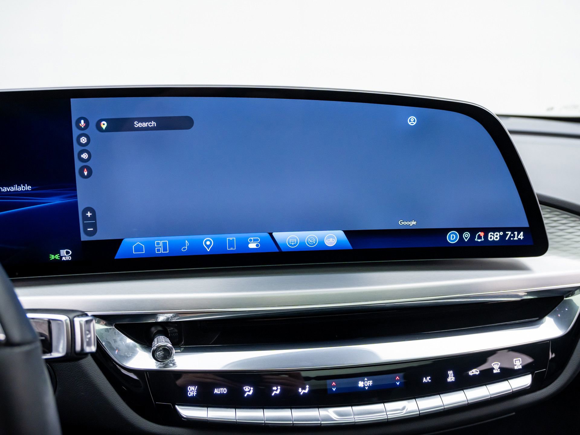 Certified 2025 Cadillac Lyriq Luxury w/ LPO, Floor Liner Package image 30