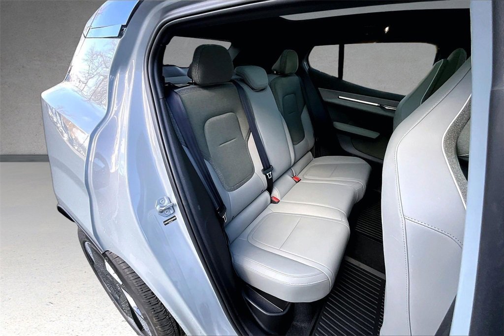 Used 2025 Volvo EX30 Plus w/ Climate Package image 24