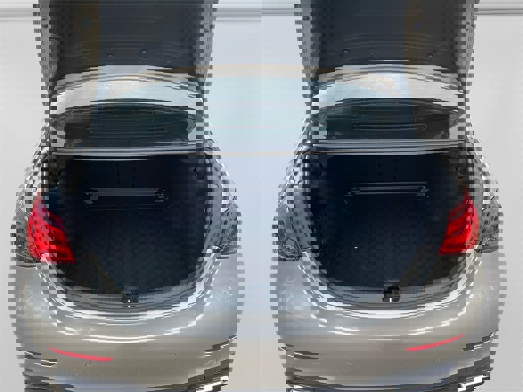 Used 2024 Mercedes-Benz C 300 4MATIC Sedan image 11