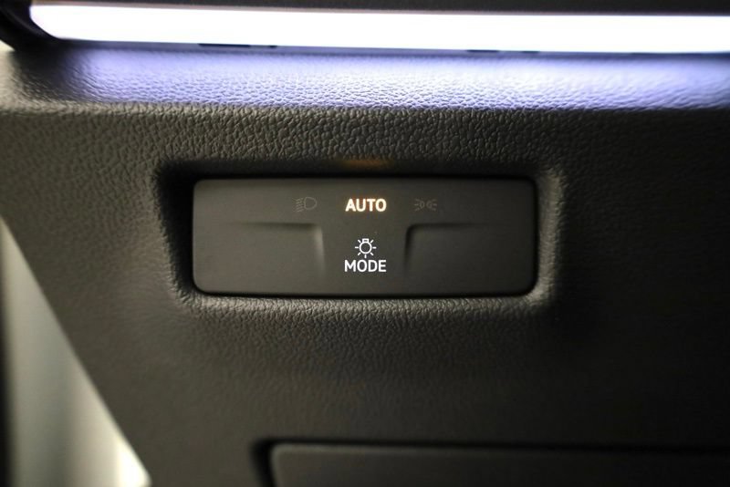 New 2026 Volkswagen Tiguan SE AWD/4WD image 28