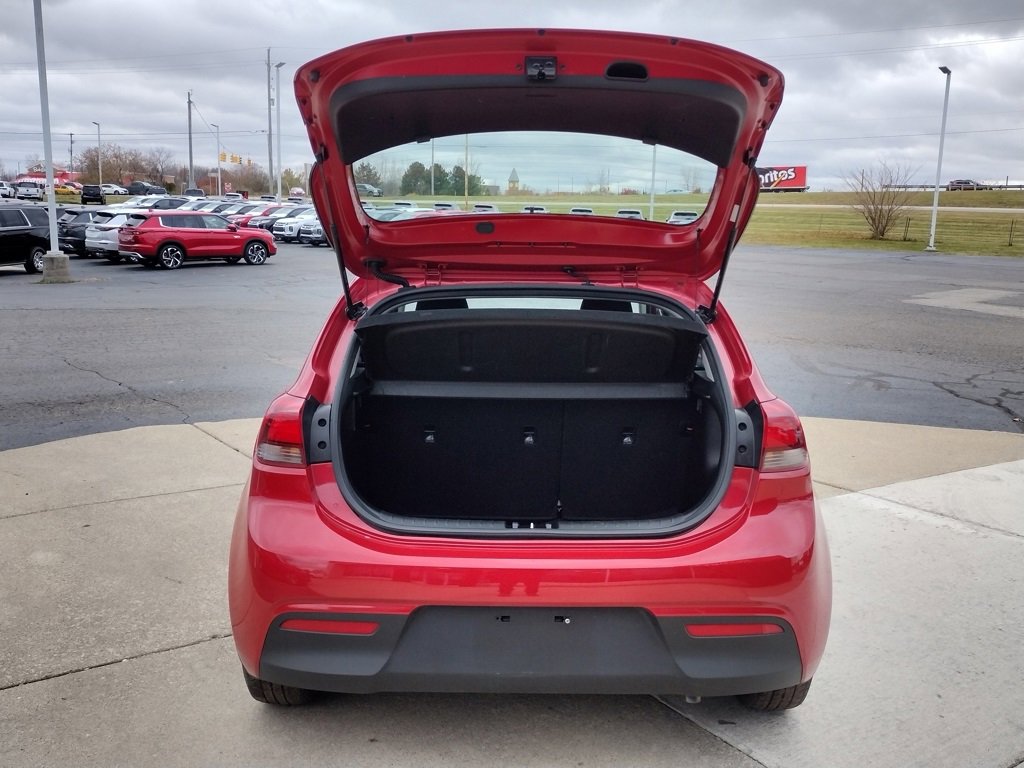 Used 2023 Kia Rio S image 11