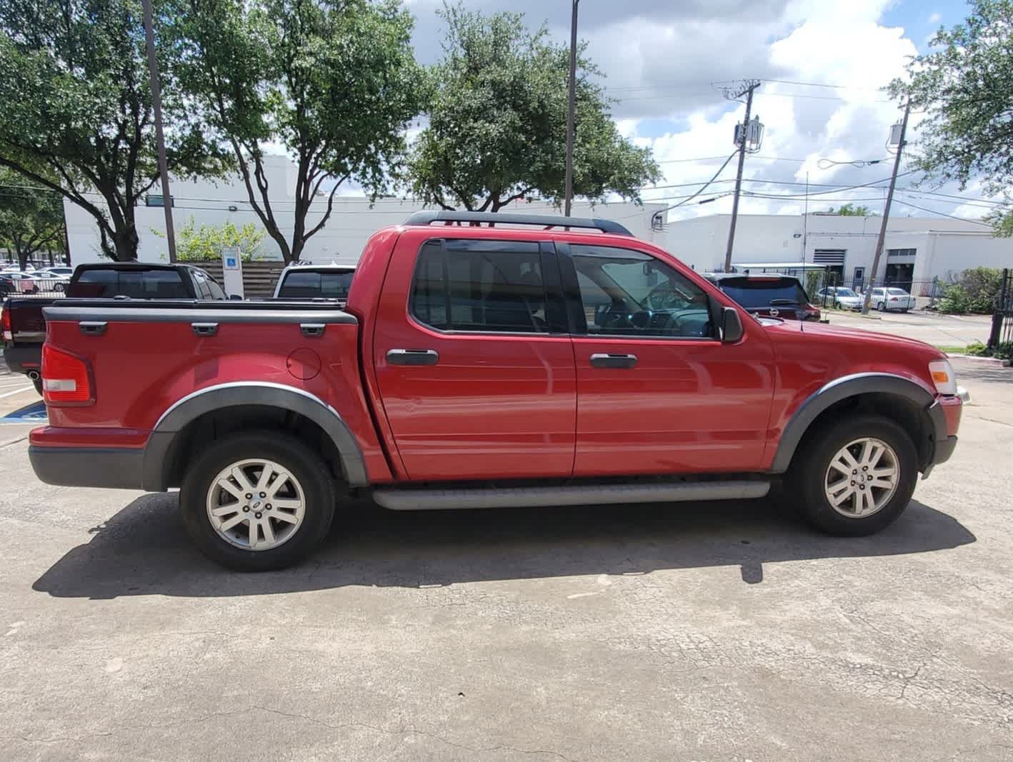 Used 2010 Ford Explorer Sport Trac XLT RWD image 7