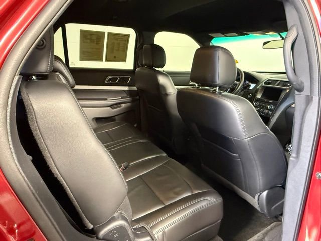 Used 2017 Ford Explorer XLT w/ Equipment Group 202A image 48