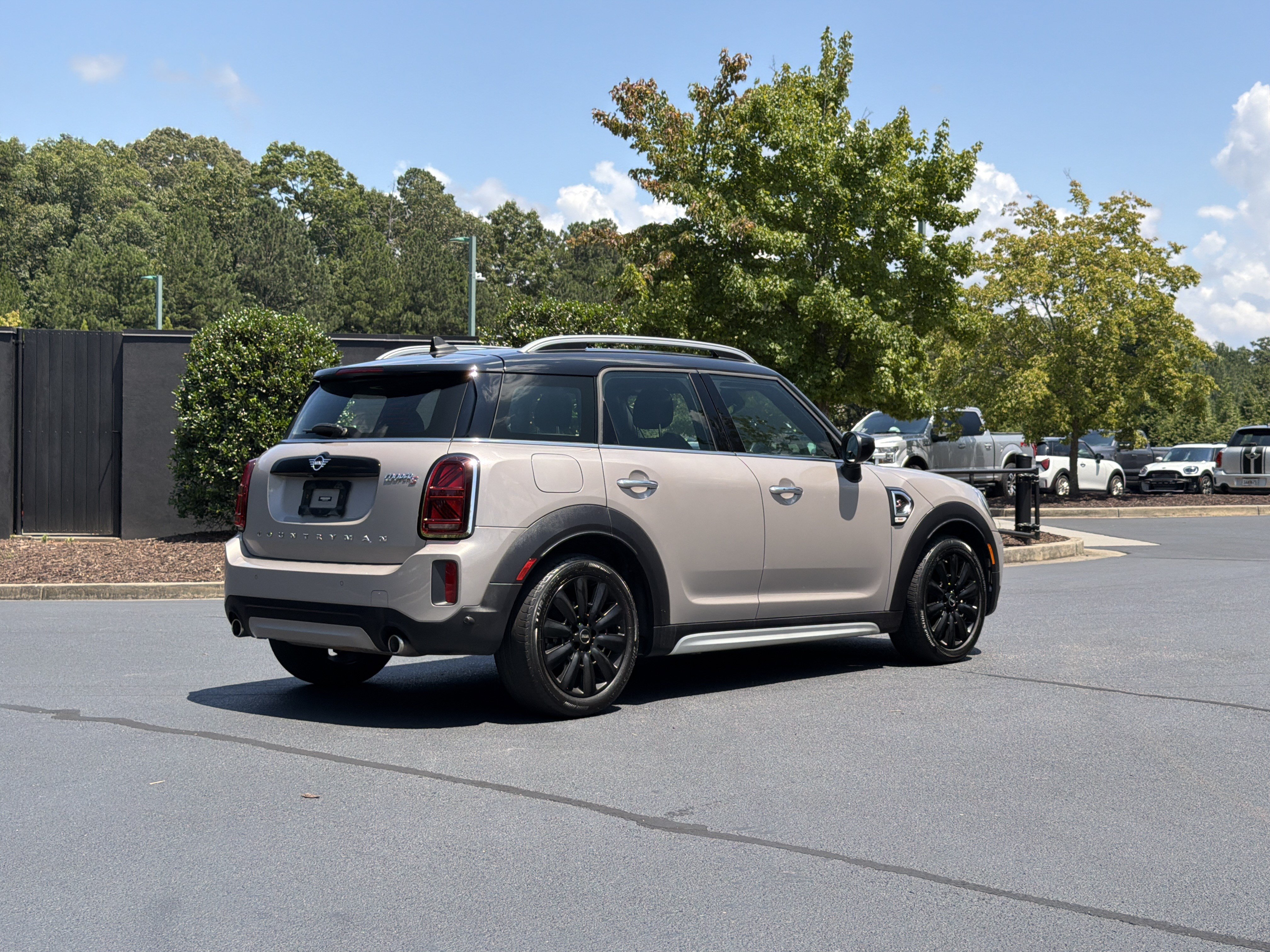 Used 2022 MINI Cooper Countryman S FWD image 3