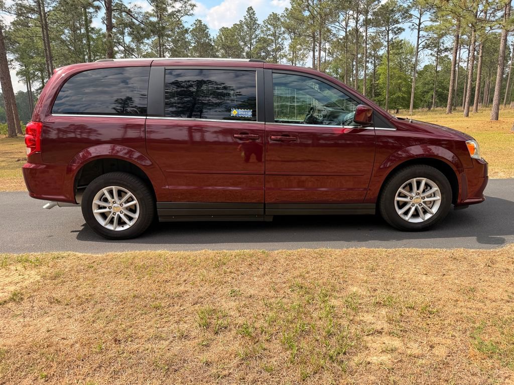 Used 2019 Dodge Grand Caravan SXT FWD image 7