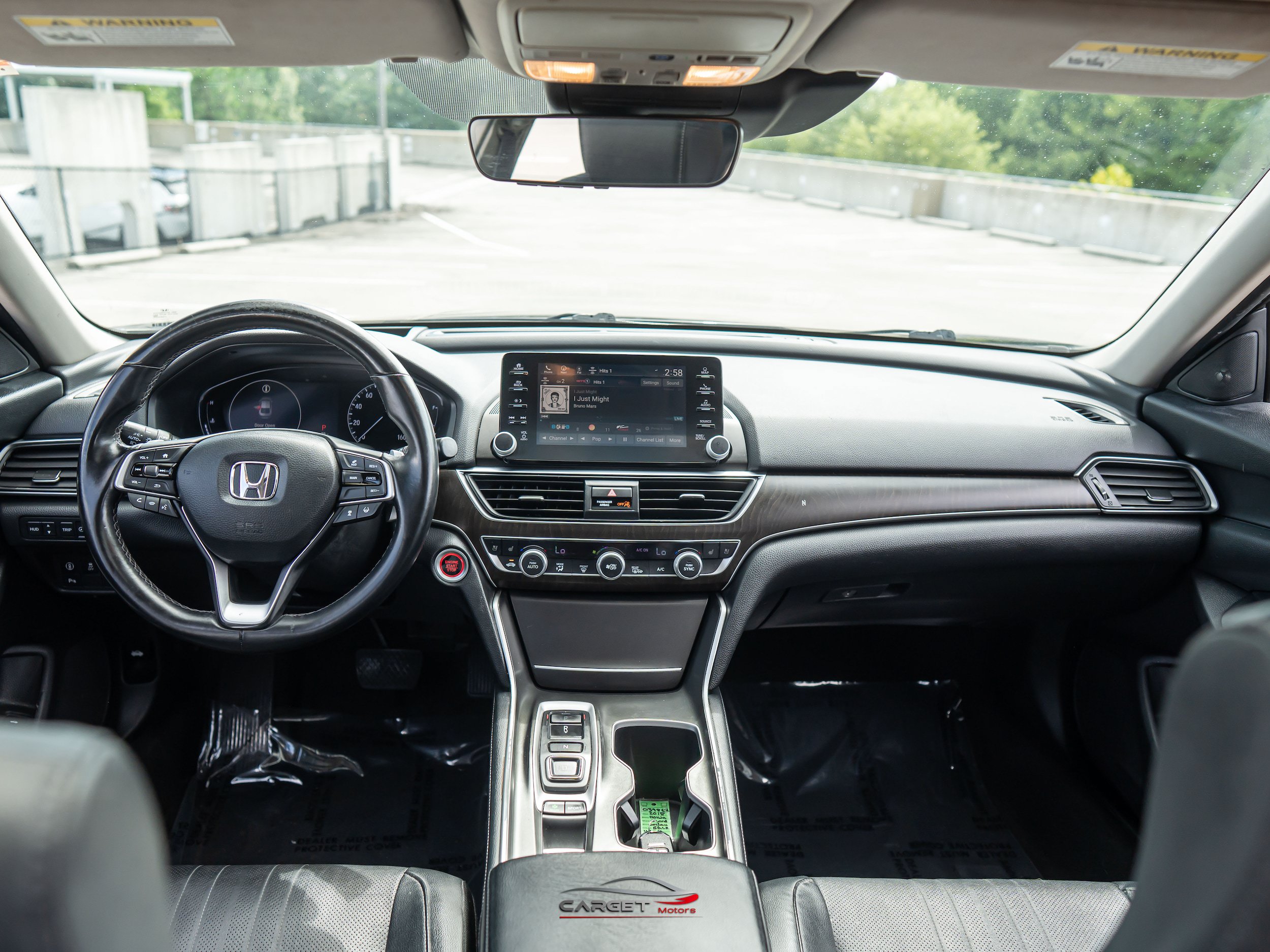 Used 2018 Honda Accord Touring image 14