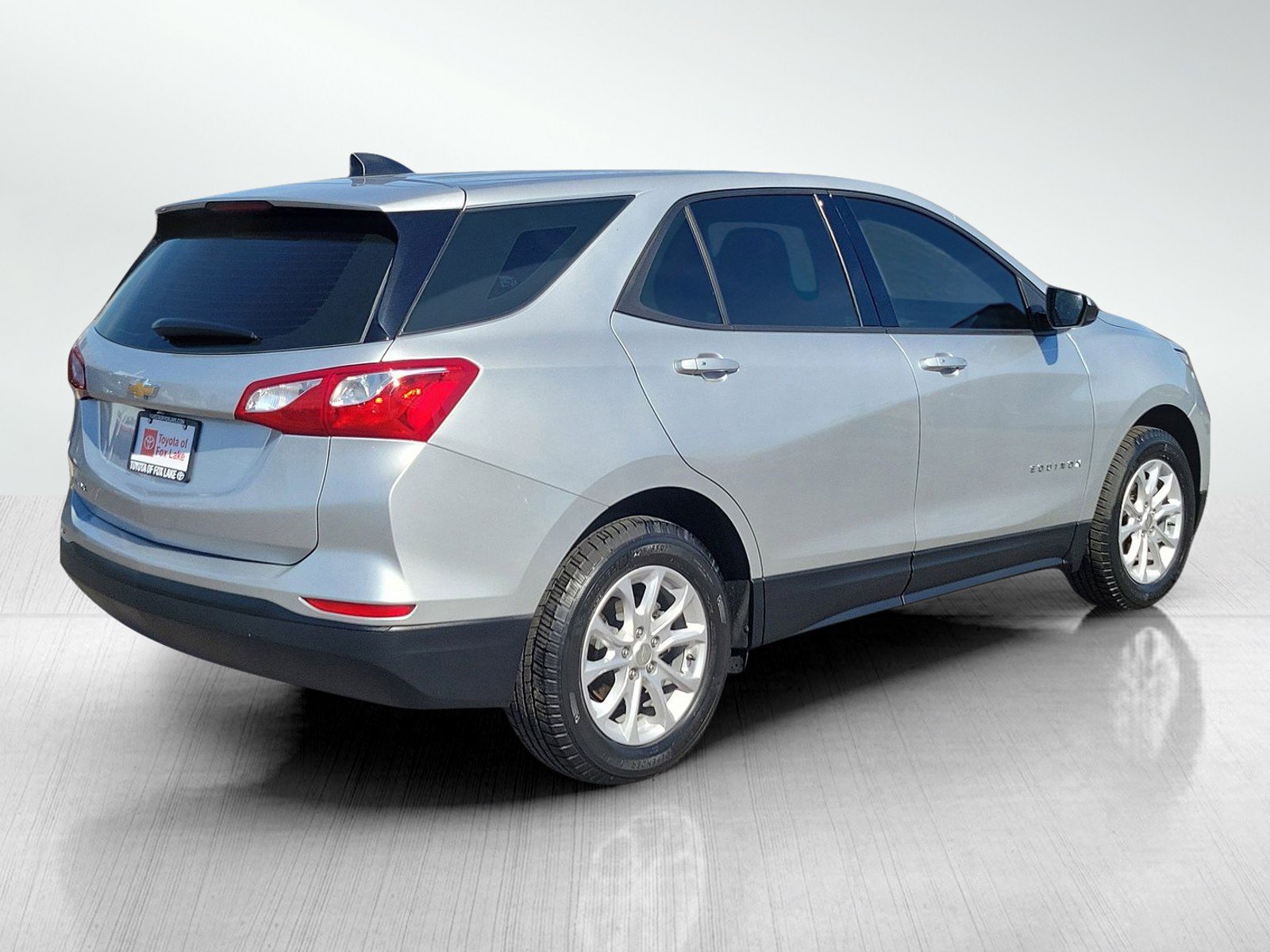 Used 2019 Chevrolet Equinox LS FWD image 4