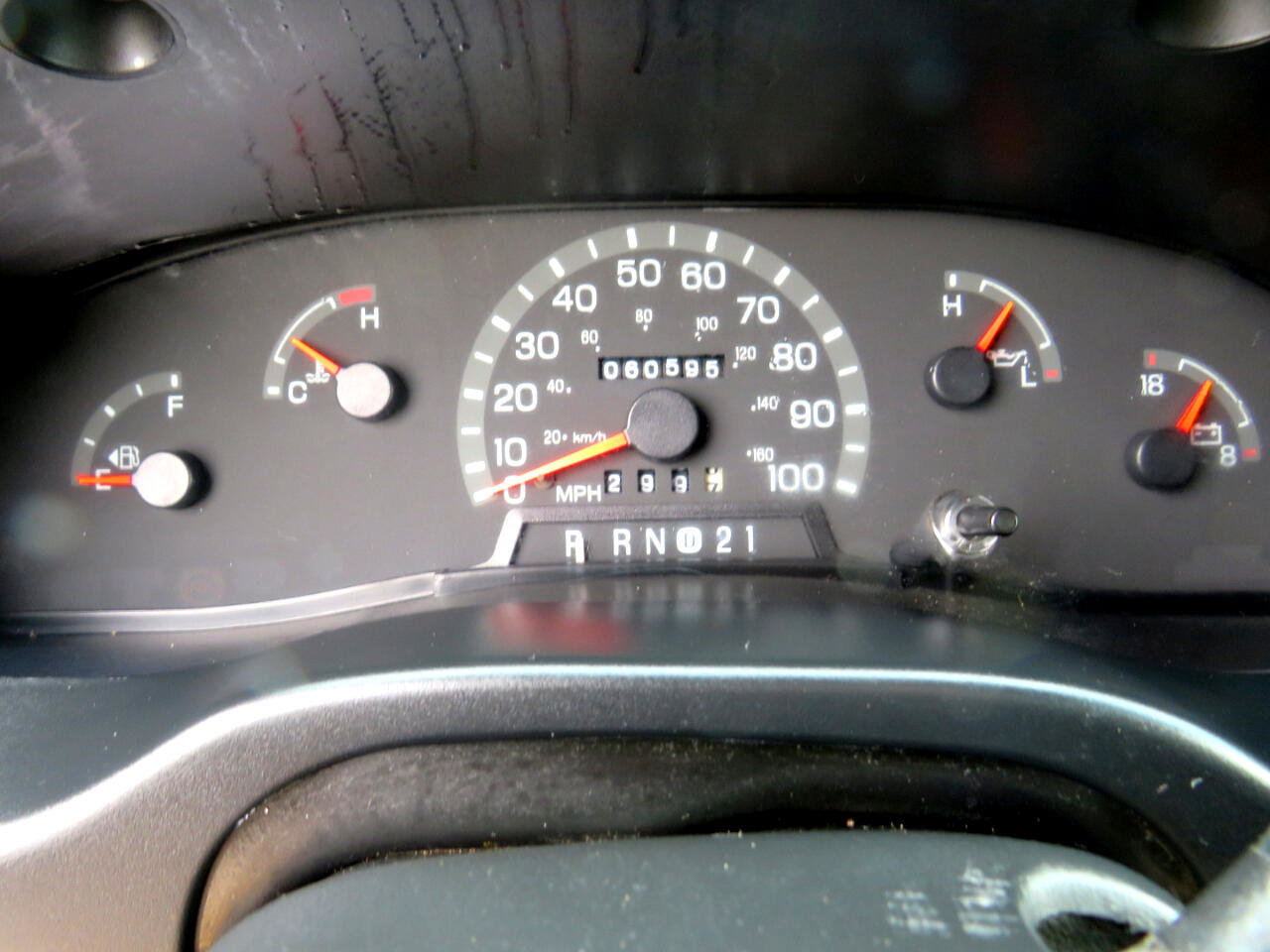 Used 1999 Ford E-150 and Econoline 150 Wagon RWD image 14