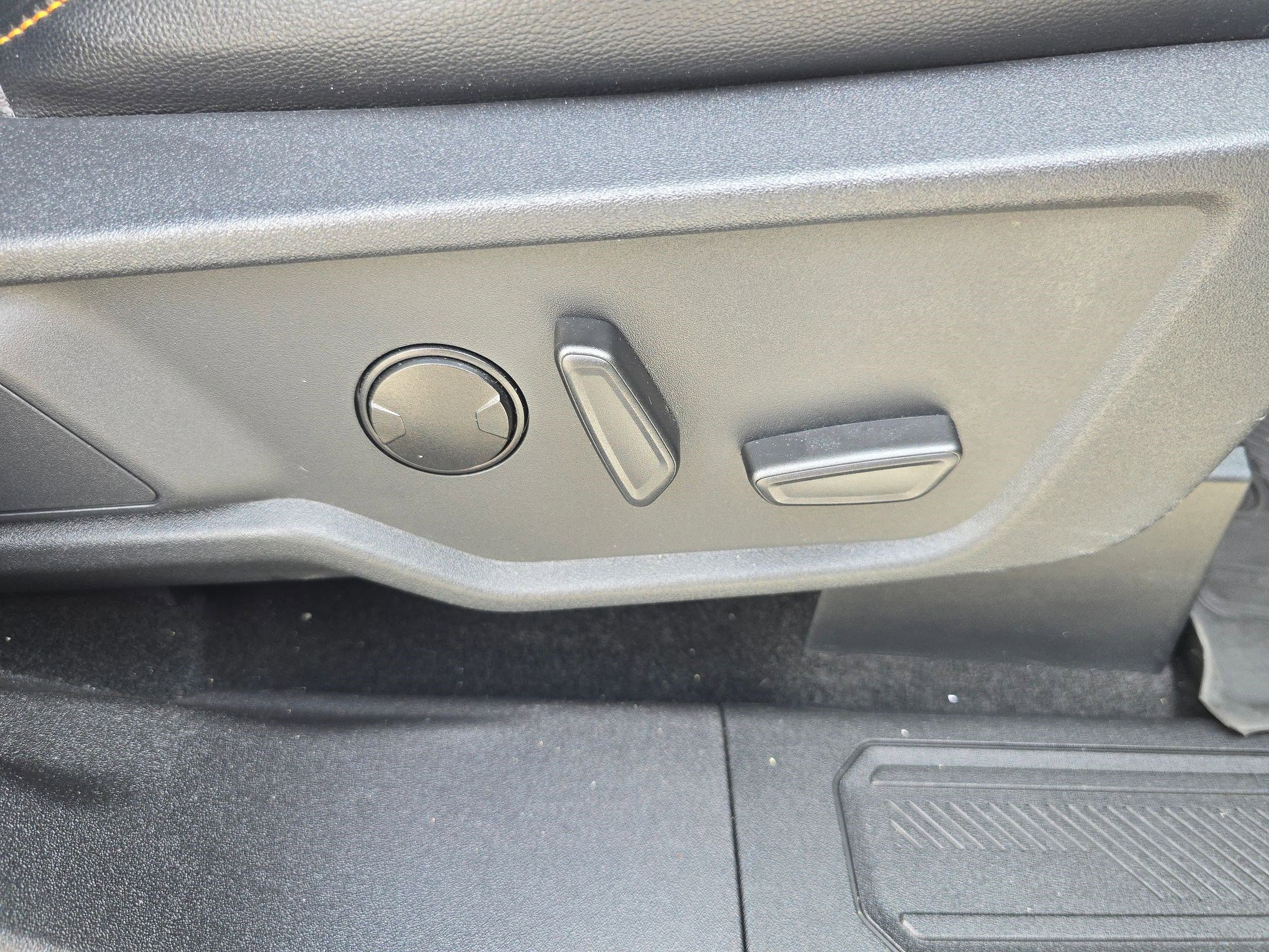 Used 2023 Ford Bronco Badlands image 34