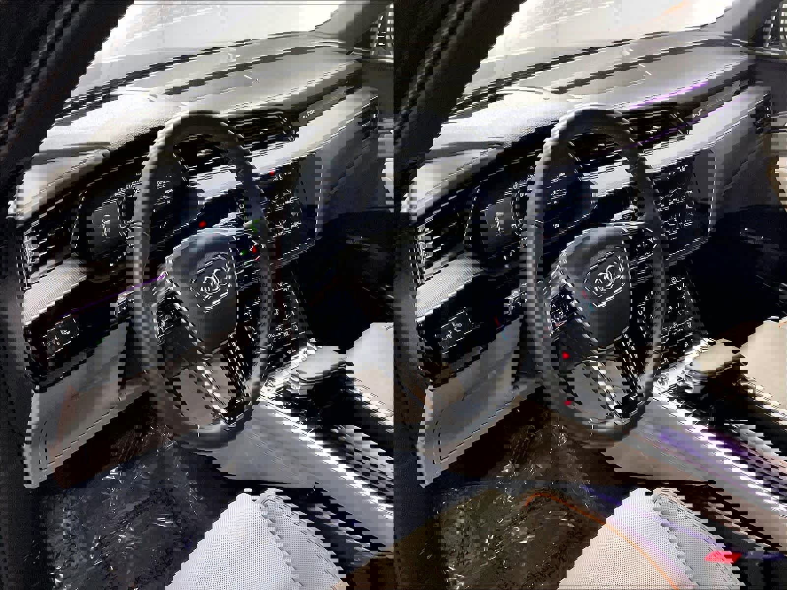 Certified 2024 Audi Q8 e-tron Prestige w/ Prestige Package image 15