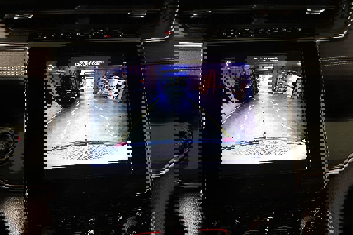 Used 2022 Jeep Grand Cherokee Altitude image 16