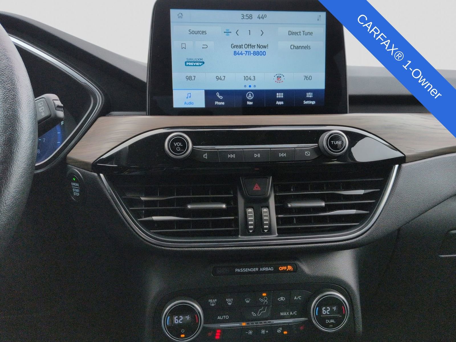 Used 2020 Ford Escape Titanium image 29