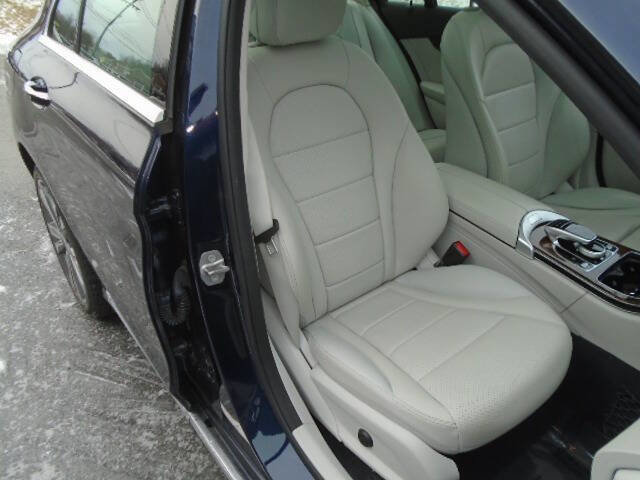 Used 2016 Mercedes-Benz C 300 4MATIC Sedan image 11