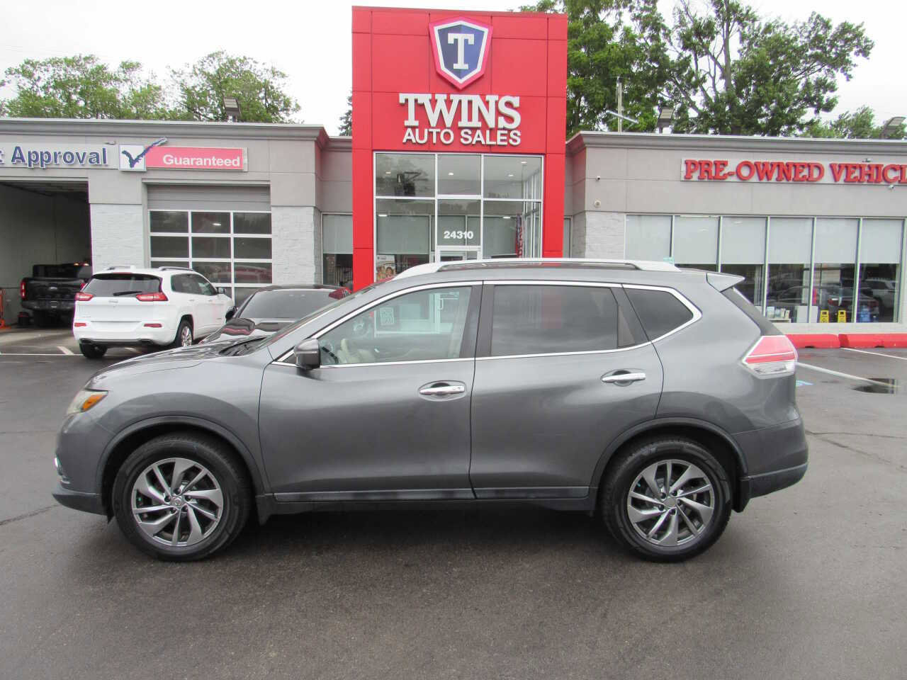 Used 2015 Nissan Rogue SL