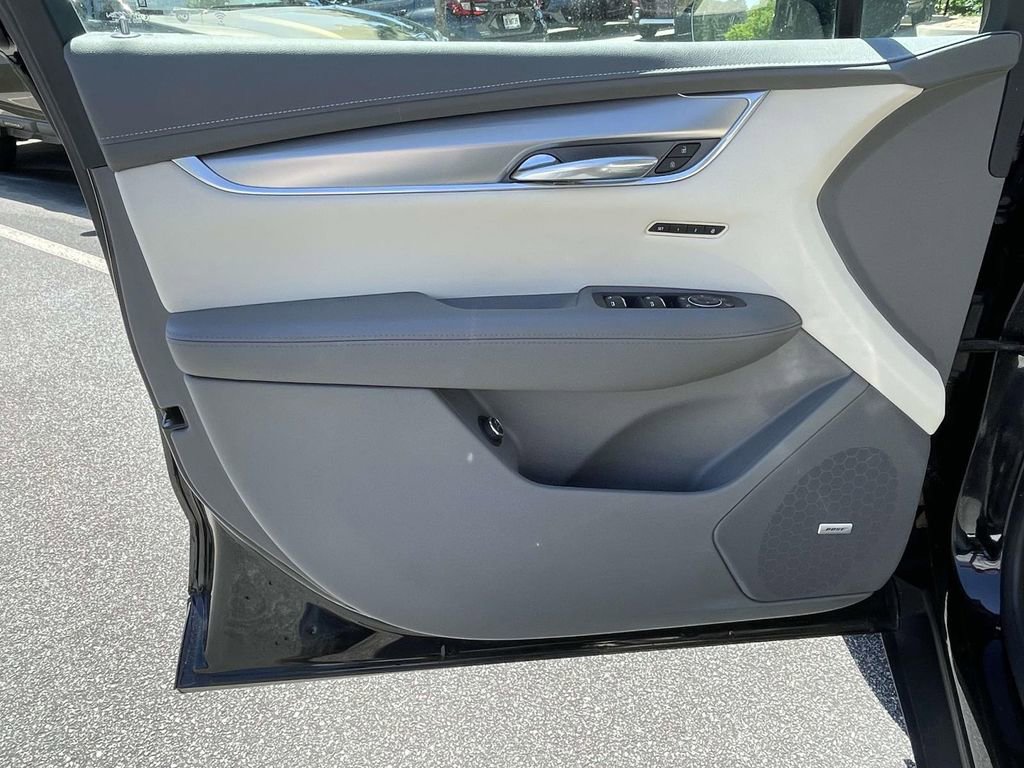 Used 2020 Cadillac XT5 Premium Luxury image 16