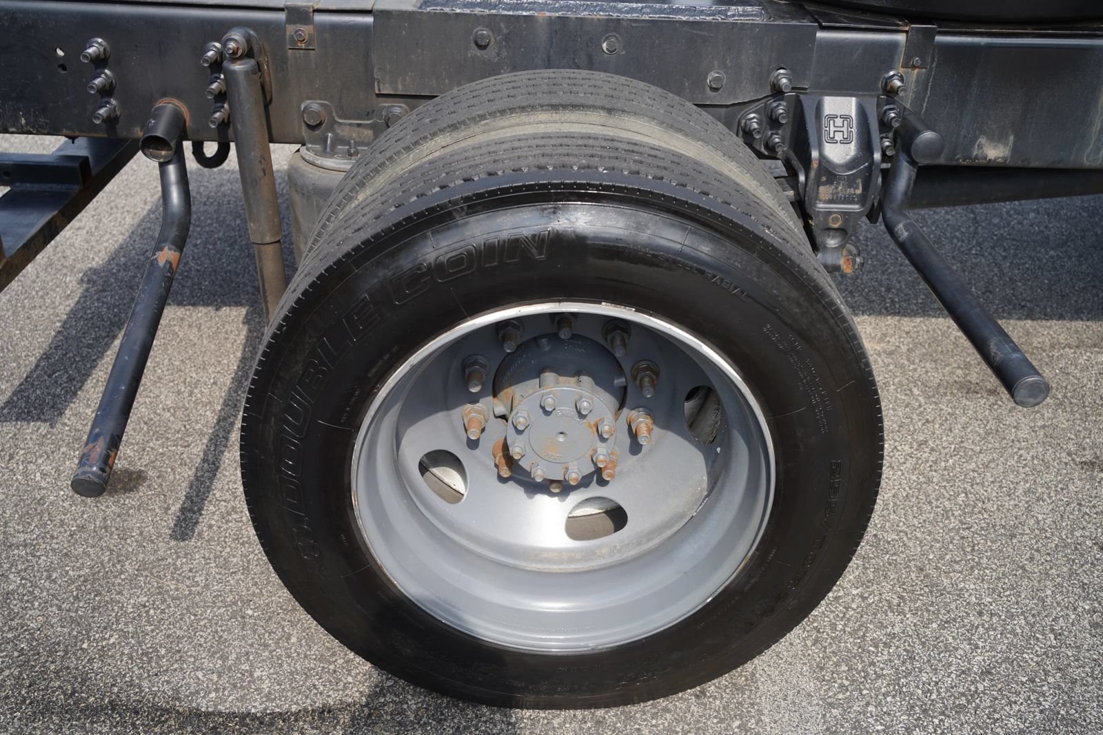 Used 2019 Ford F650 2WD Crew Cab Super Duty image 33