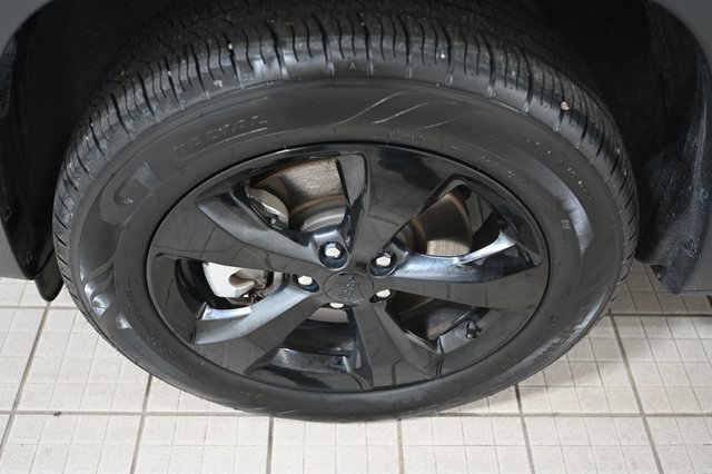 Used 2020 Jeep Cherokee Latitude Plus image 17