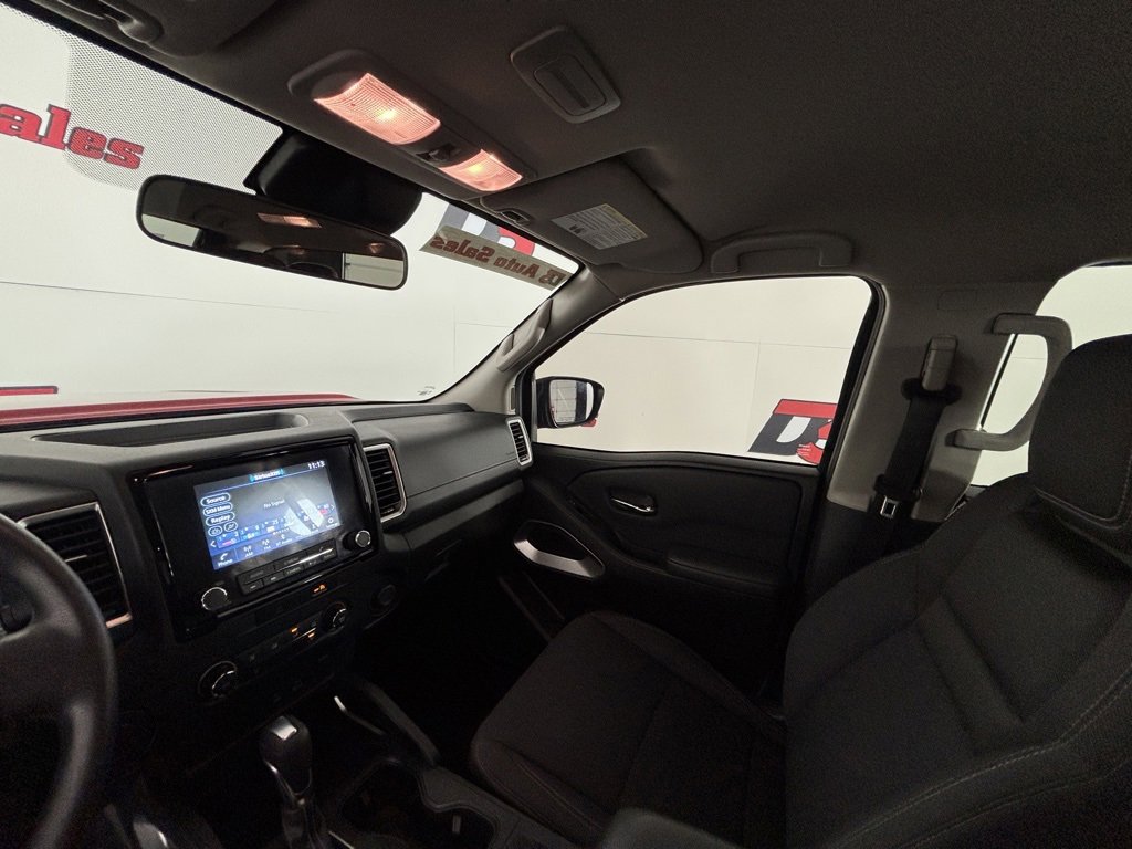 Used 2022 Nissan Frontier SV image 30