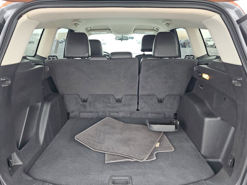 Used 2017 Ford Escape SE w/ Equipment Group 201A image 16