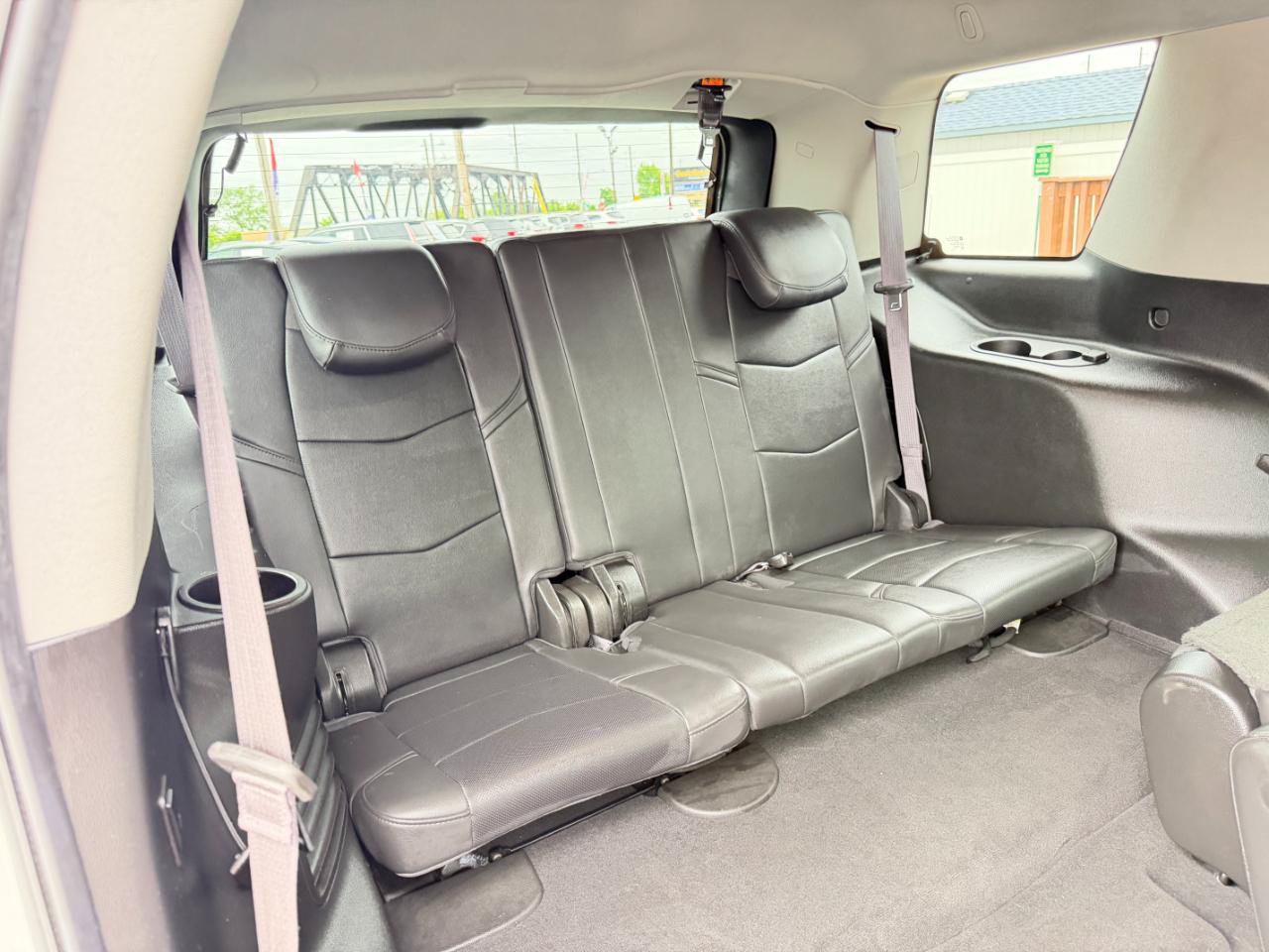 Used 2017 Cadillac Escalade Luxury AWD/4WD image 47