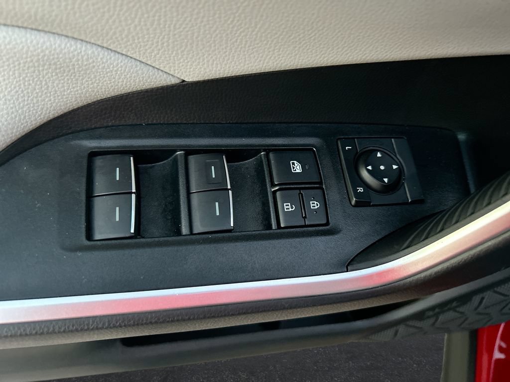 Certified 2025 Toyota RAV4 XLE w/ Convenience Package FWD image 13