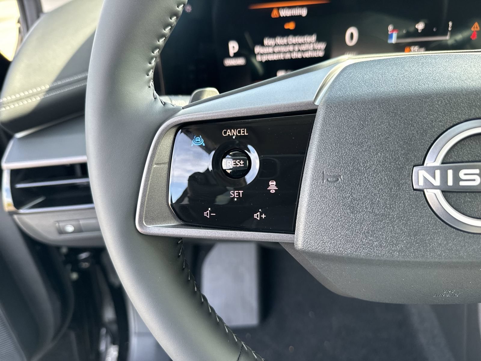 Certified 2026 Nissan Murano SV AWD/4WD image 13