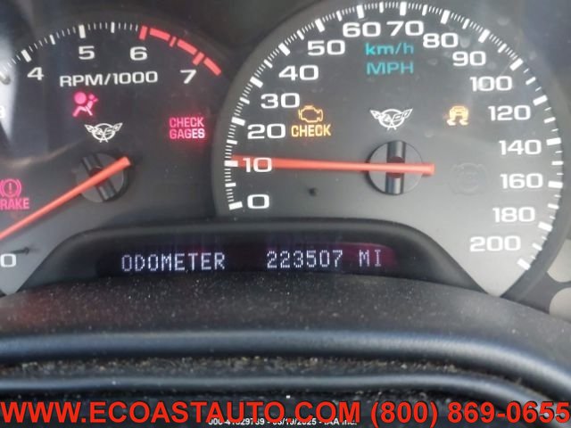 Used 1998 Chevrolet Corvette Coupe w/ Memory Pkg RWD image 9